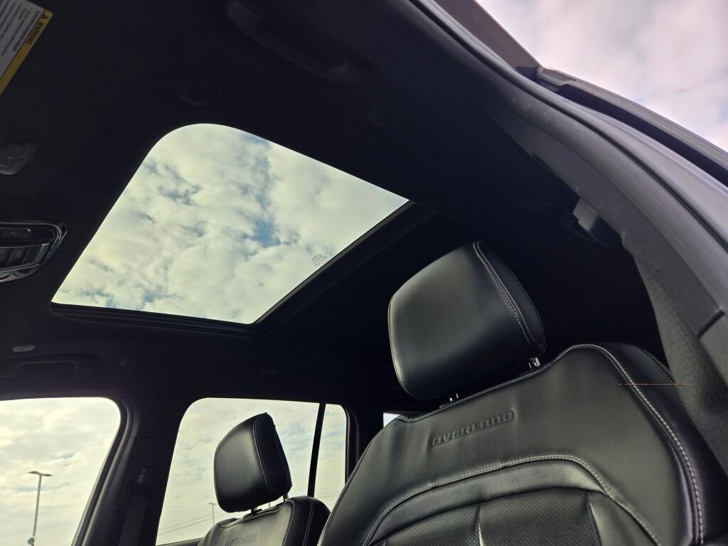 2022 Jeep Grand Cherokee Overland 4x4