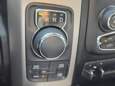 2017 RAM 1500 Big Horn Crew Cab 4x4 5'7" Box