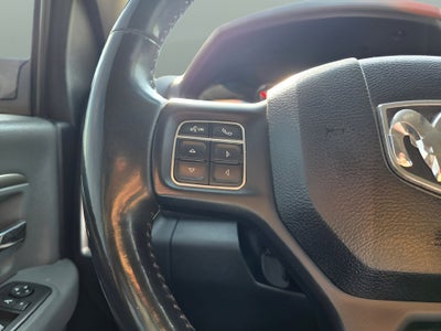 2017 RAM 1500 Big Horn Crew Cab 4x4 5'7" Box
