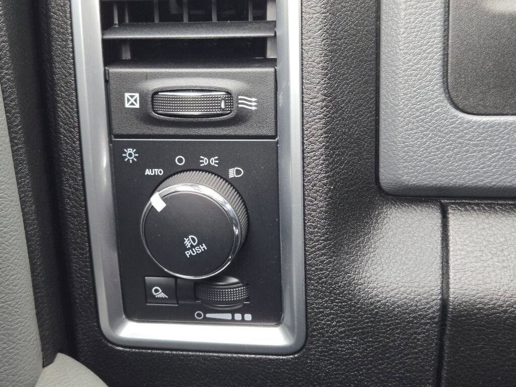 2019 RAM 1500 Classic SLT