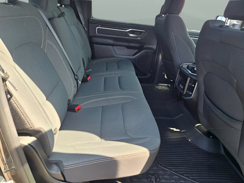 2023 RAM 1500 Big Horn Crew Cab 4x4 5'7" Box