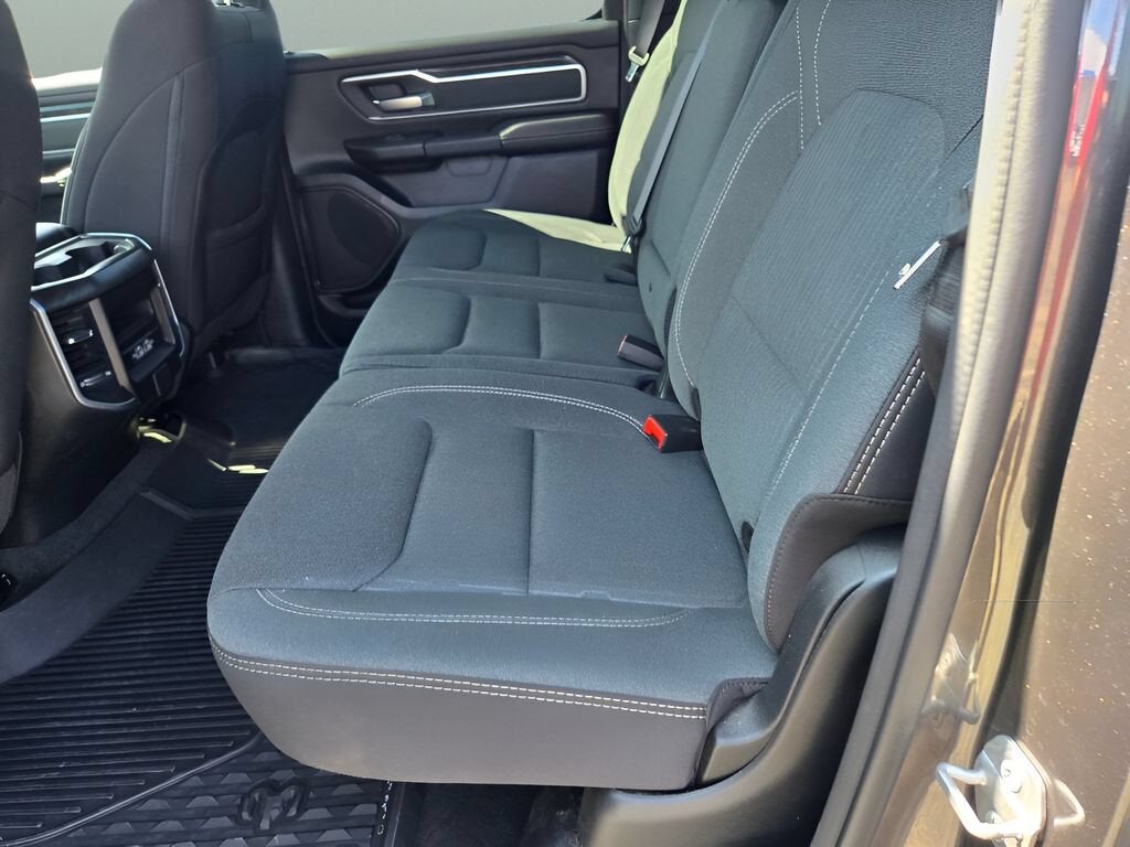 2023 RAM 1500 Big Horn Crew Cab 4x4 5'7" Box