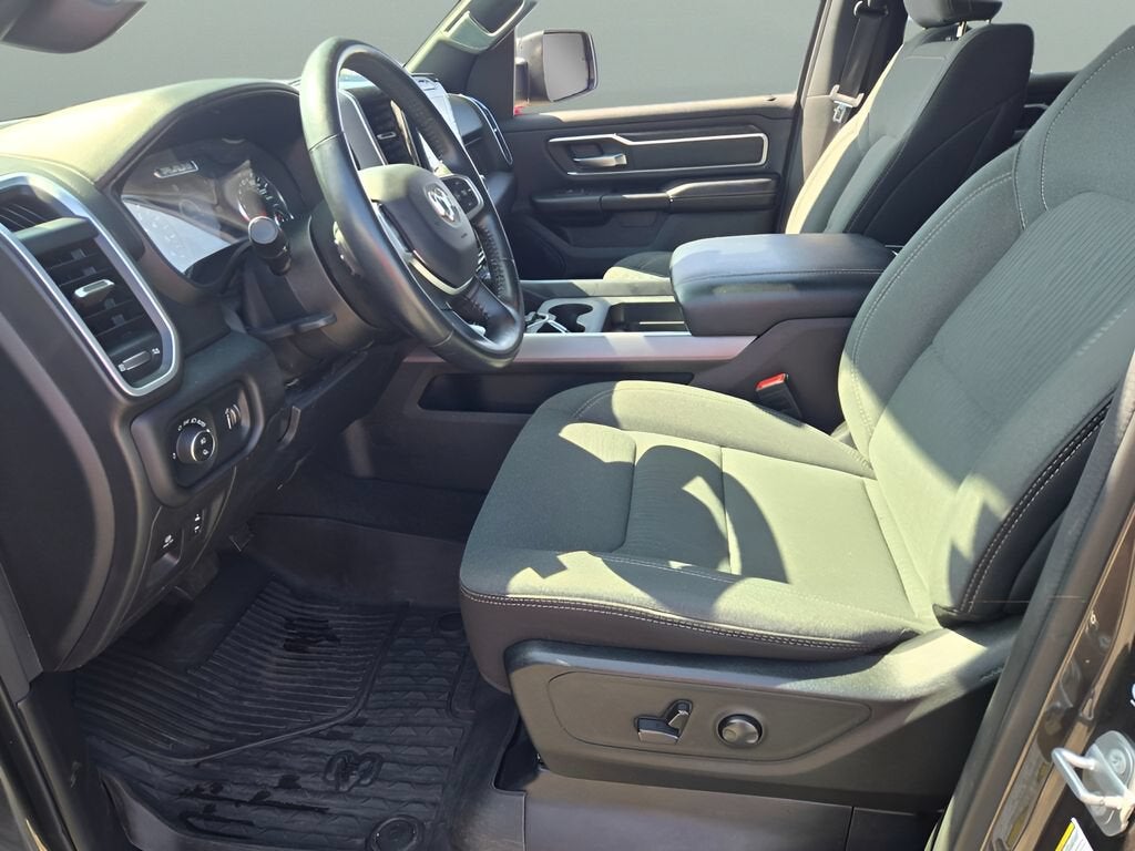2023 RAM 1500 Big Horn Crew Cab 4x4 5'7" Box