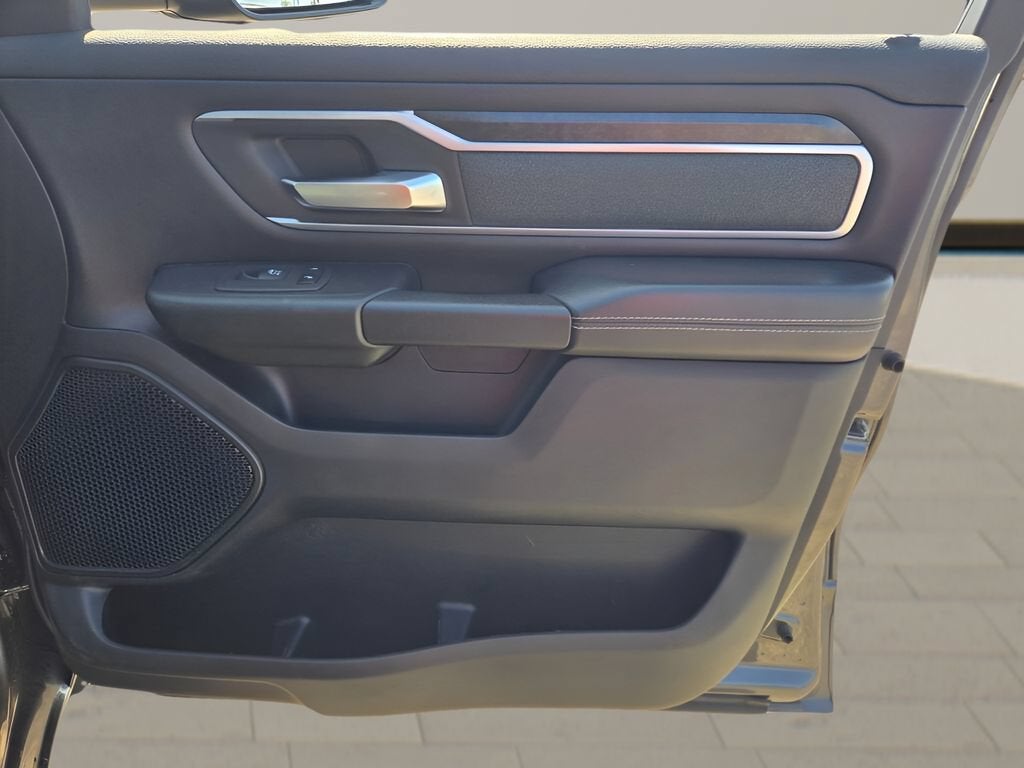 2023 RAM 1500 Big Horn Crew Cab 4x4 5'7" Box