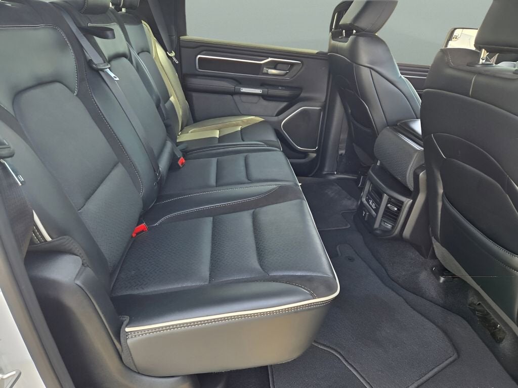 2025 RAM 1500 Laramie Crew Cab 4x4 5'7" Box