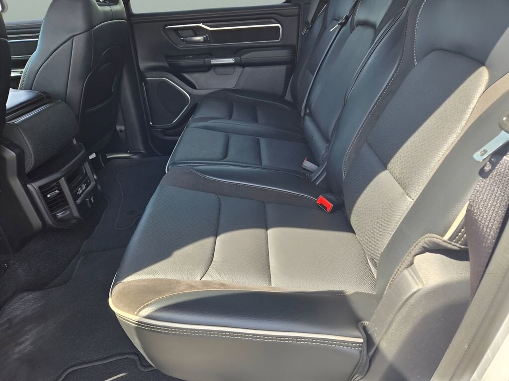 2025 RAM 1500 Laramie Crew Cab 4x4 5'7" Box