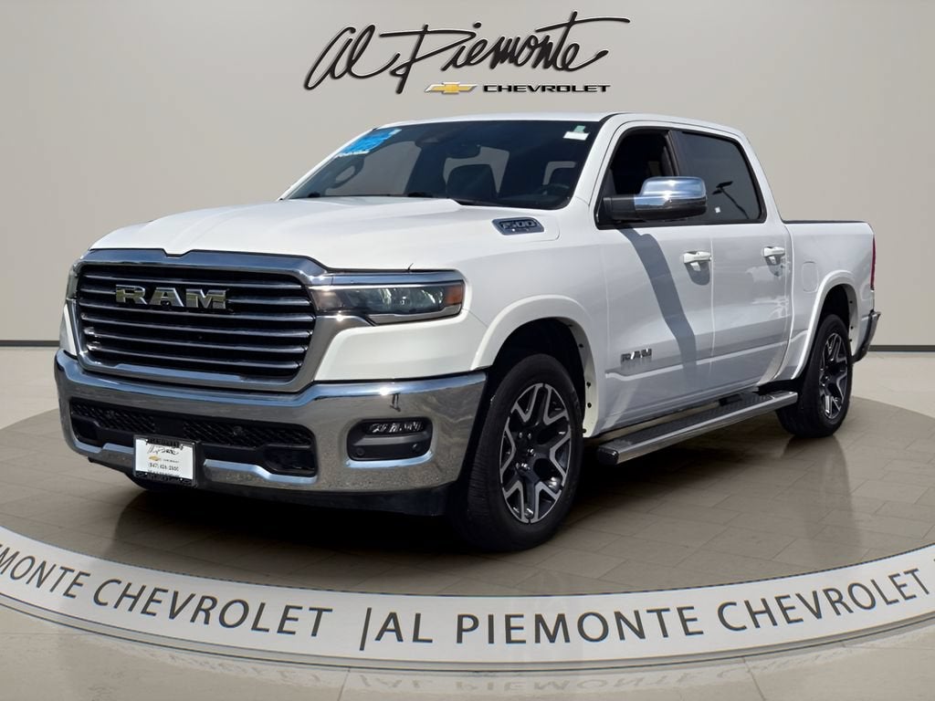 2025 RAM 1500 Laramie Crew Cab 4x4 5'7" Box
