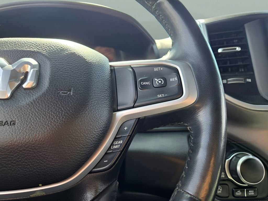 2023 RAM 1500 Big Horn Crew Cab 4x4 6'4" Box