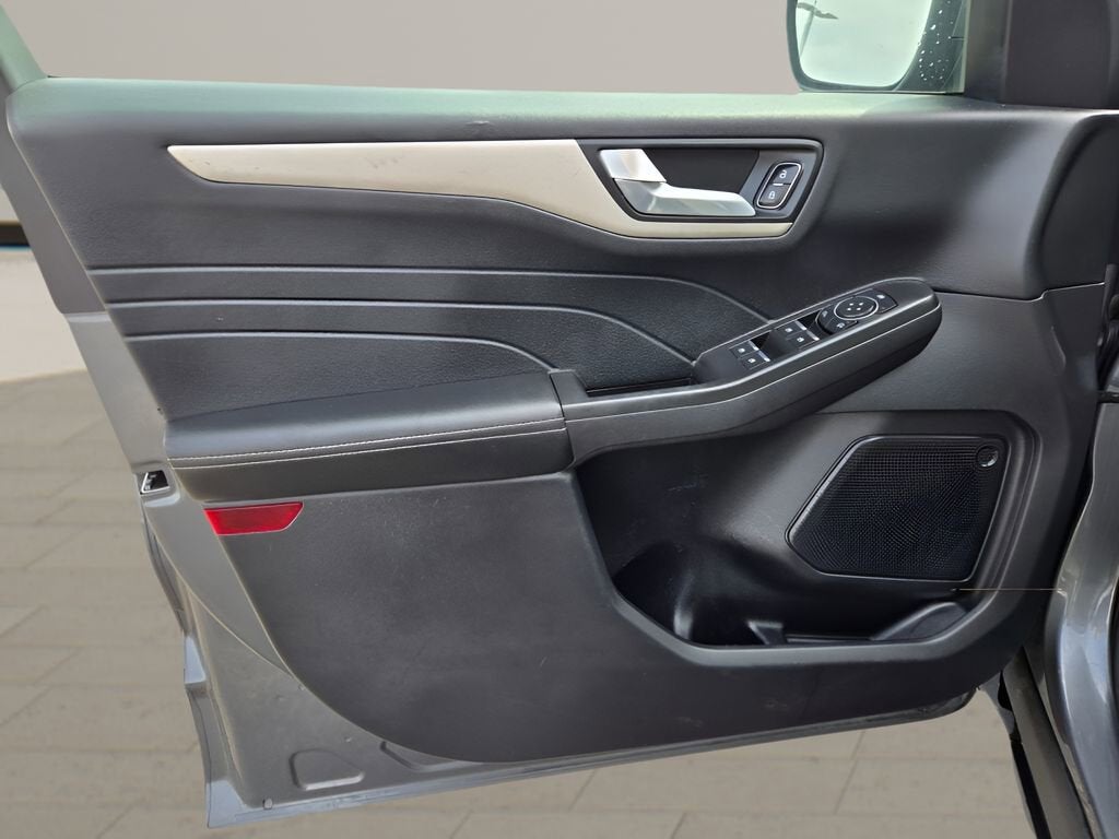 2022 Ford Escape SEL Hybrid