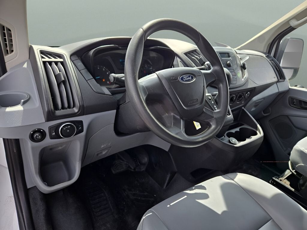 2017 Ford Transit-250 T-250 148 MD RF S