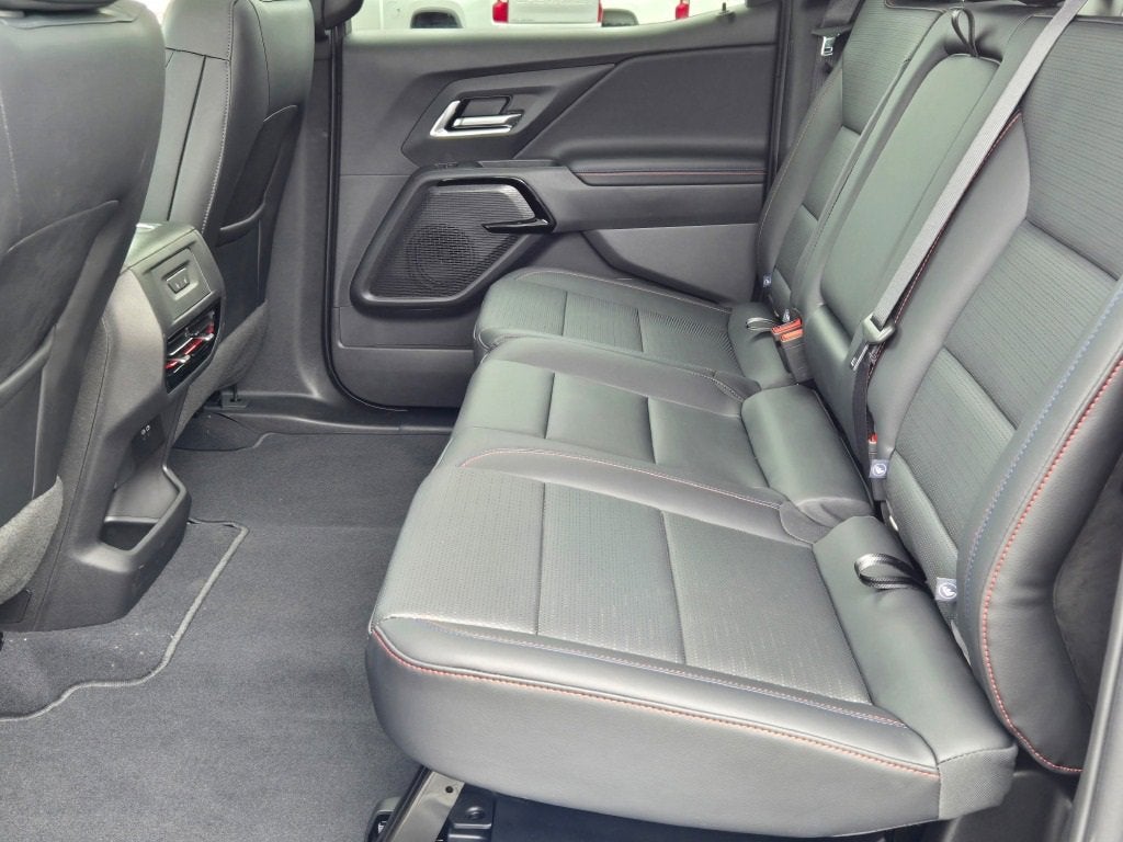 2025 Chevrolet Silverado EV RST - Max Range