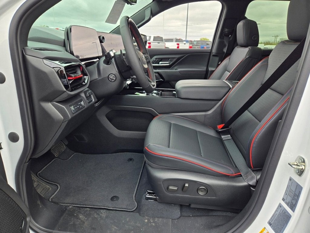 2025 Chevrolet Silverado EV RST - Max Range