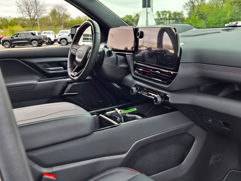 2025 Chevrolet Silverado EV RST - Max Range