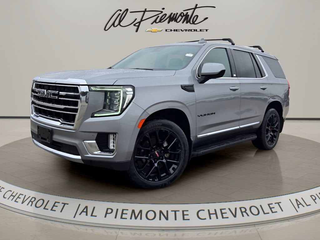 2023 GMC Yukon SLT