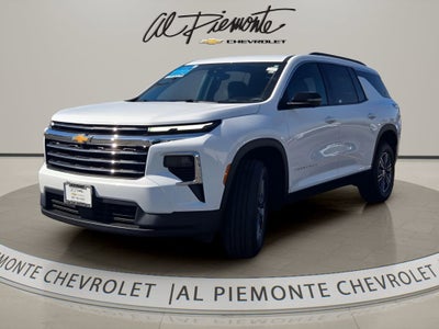 2024 Chevrolet Traverse LT