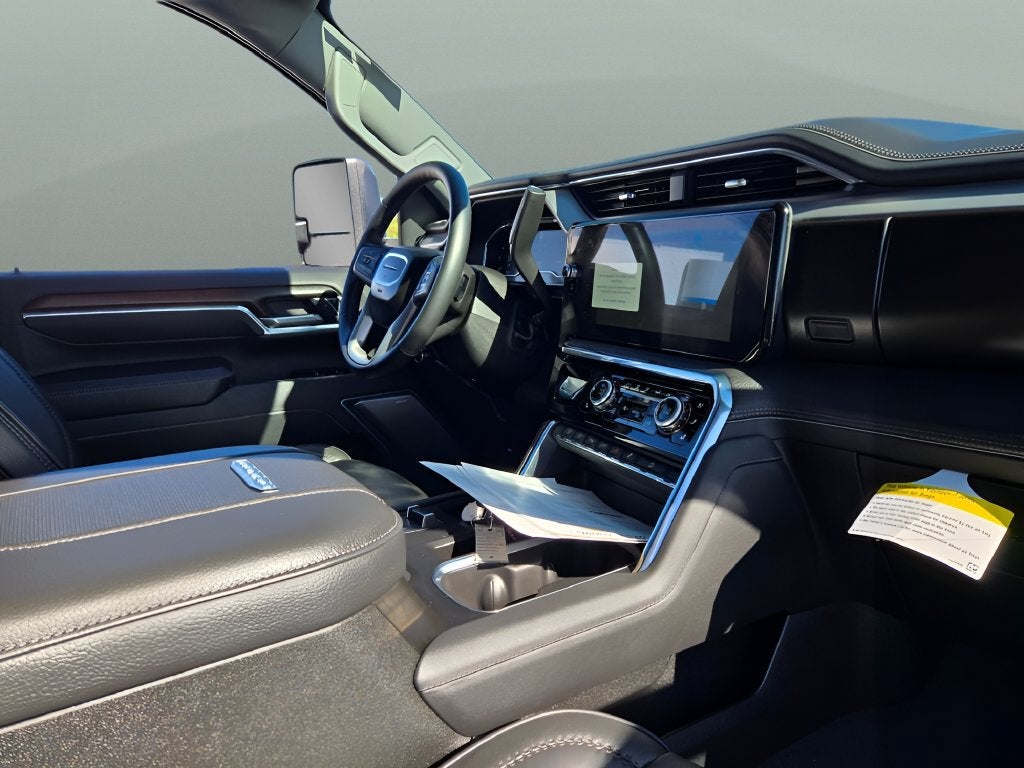 2025 GMC Sierra 2500 HD Denali