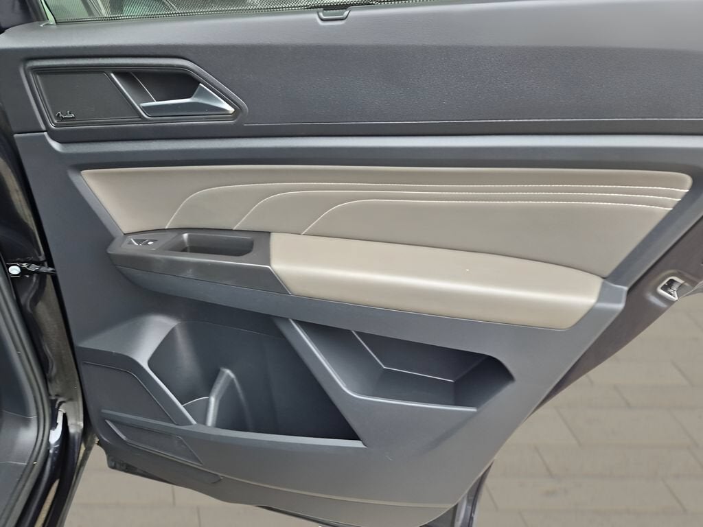 2022 Volkswagen Atlas 3.6L V6 SEL Premium R-Line