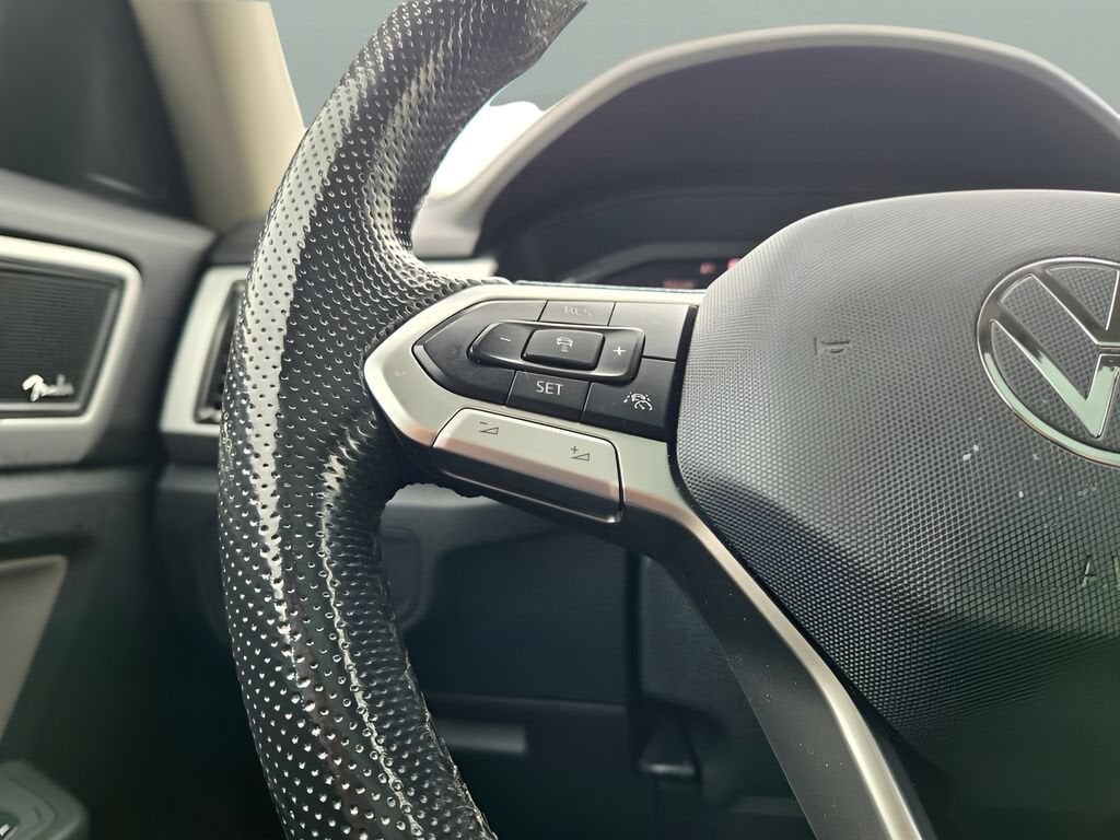 2022 Volkswagen Atlas 3.6L V6 SEL Premium R-Line