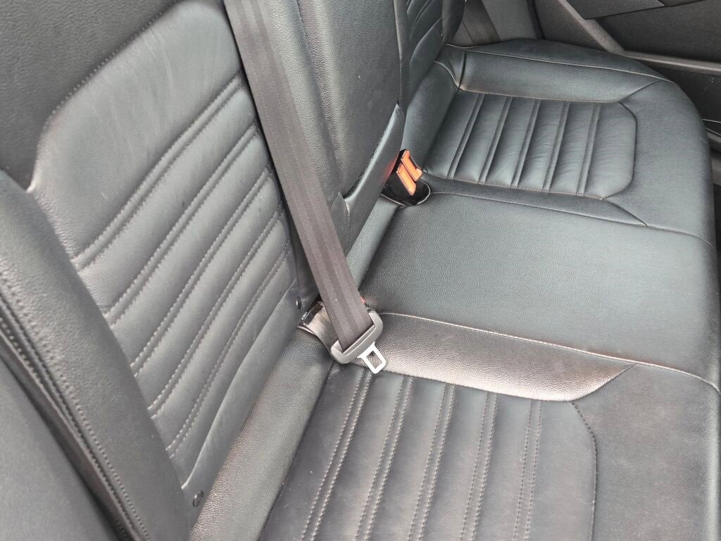 2016 Volkswagen Passat 1.8T R-Line