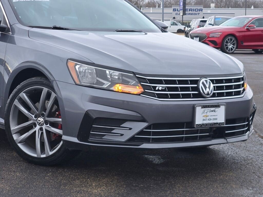 2016 Volkswagen Passat 1.8T R-Line