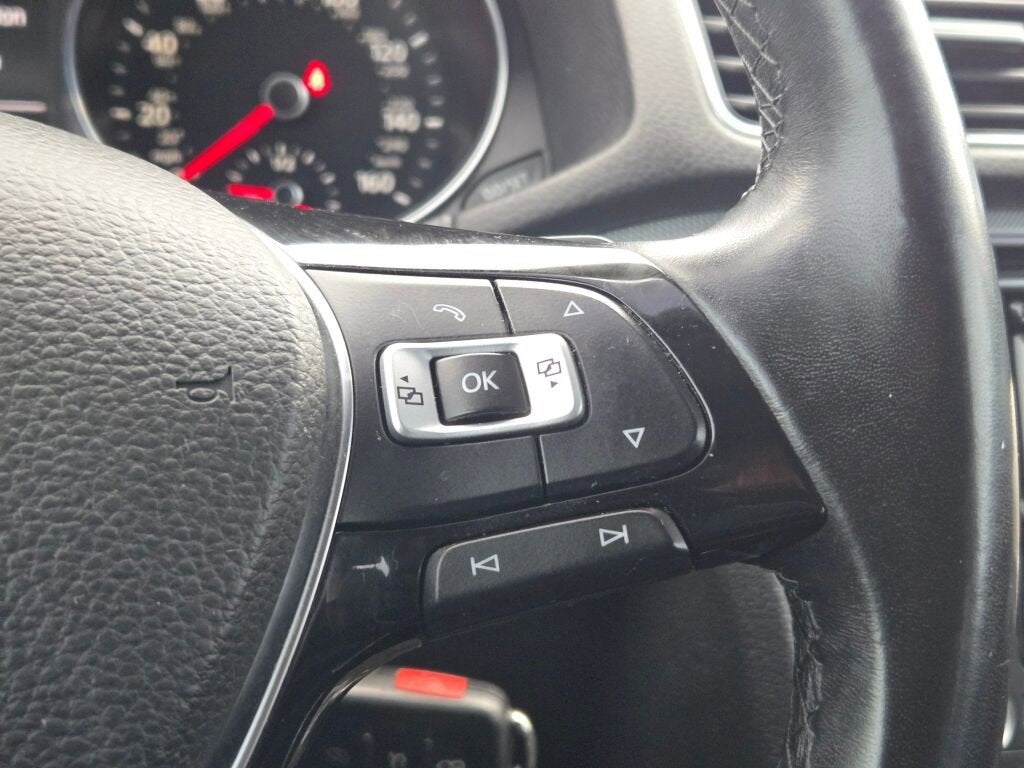 2016 Volkswagen Passat 1.8T R-Line