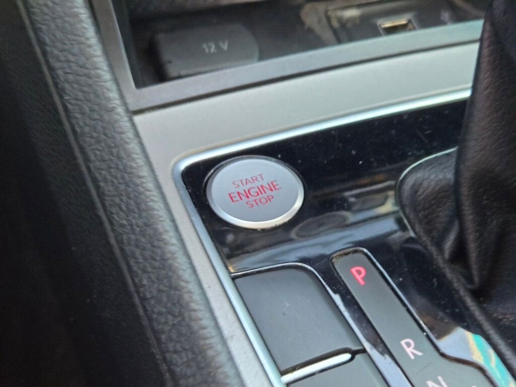 2021 Volkswagen Passat 2.0T SE