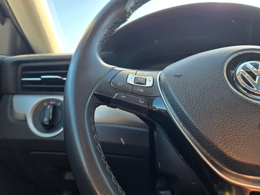 2021 Volkswagen Passat 2.0T SE