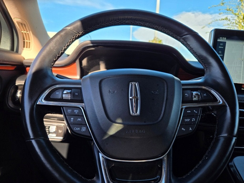 2022 Lincoln Nautilus Reserve