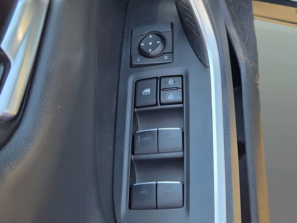 2025 Toyota RAV4 Hybrid XSE