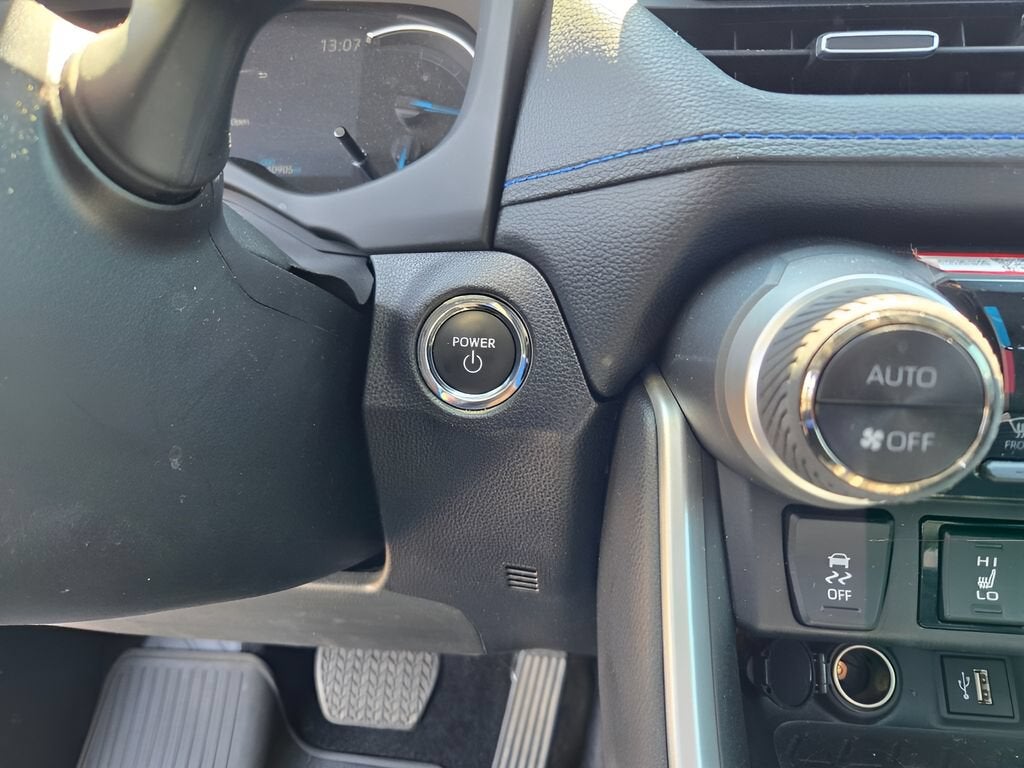 2025 Toyota RAV4 Hybrid XSE