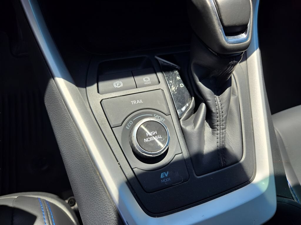 2025 Toyota RAV4 Hybrid XSE