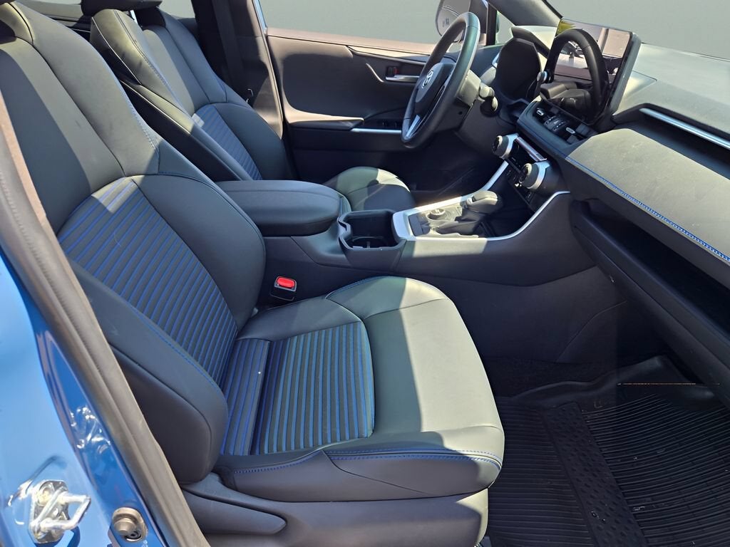 2025 Toyota RAV4 Hybrid XSE