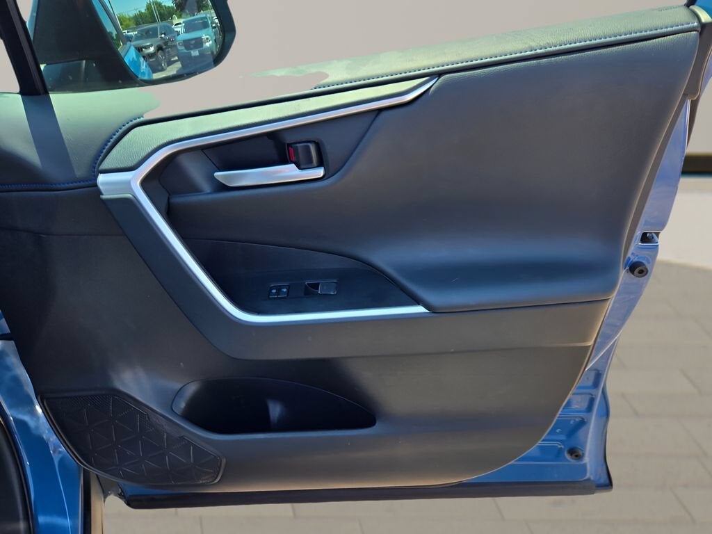 2025 Toyota RAV4 Hybrid XSE