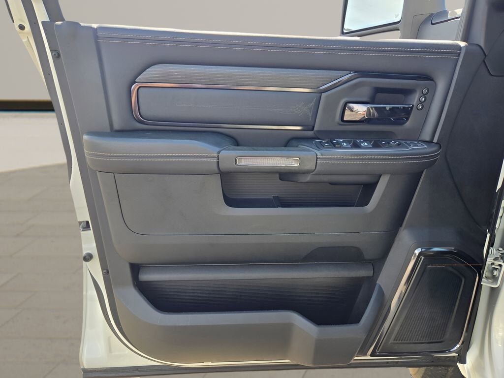 2023 RAM 2500 Limited Crew Cab 4x4 6'4" Box