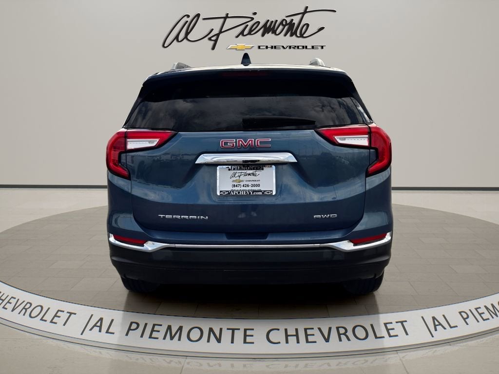 2024 GMC Terrain SLT