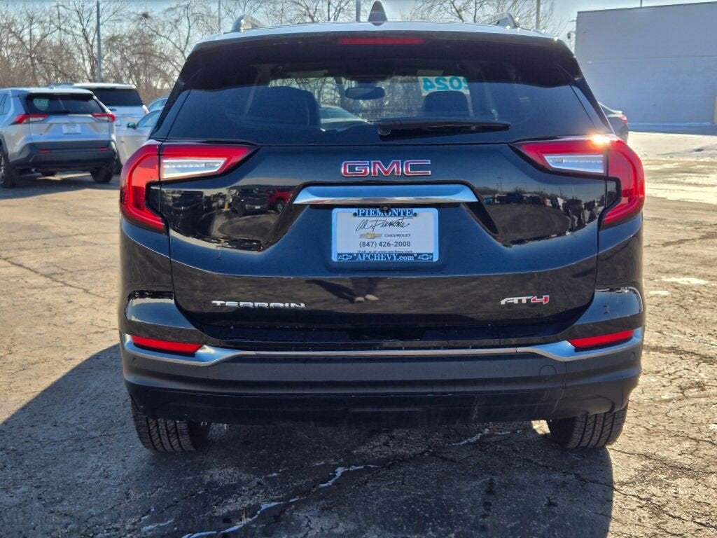 2024 GMC Terrain AT4