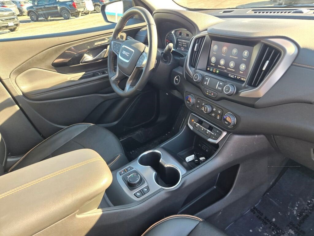 2024 GMC Terrain AT4