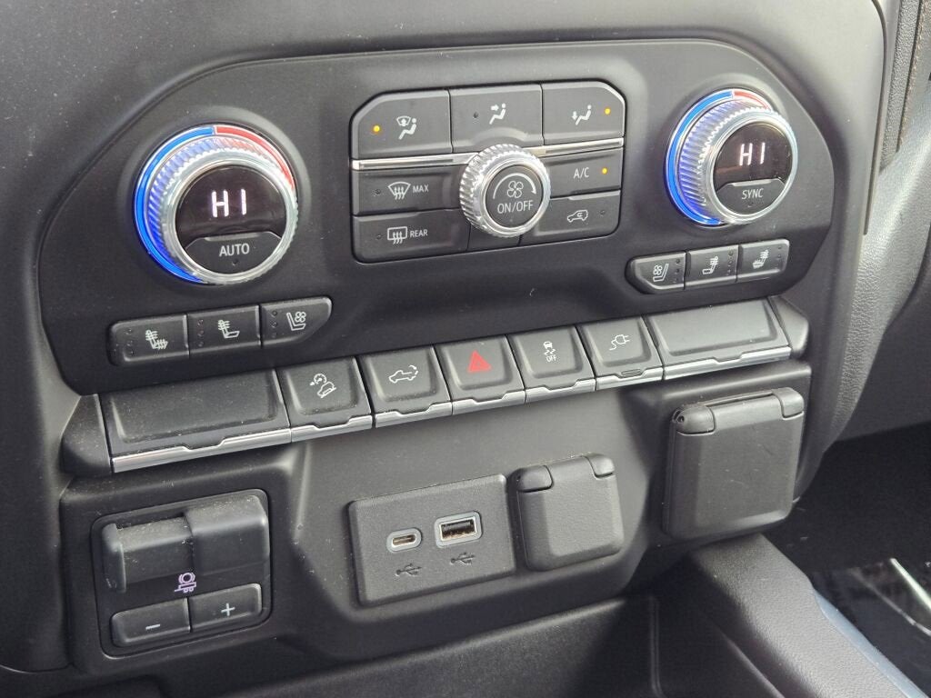 2022 GMC Sierra 1500 Limited AT4