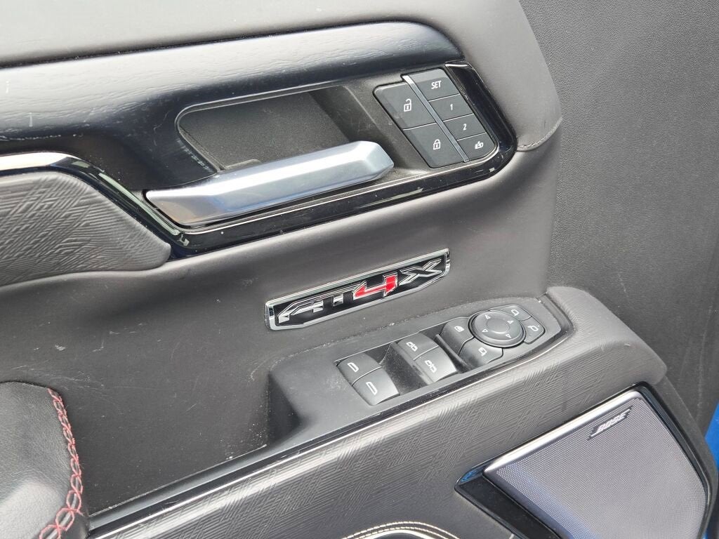 2022 GMC Sierra 1500 AT4X