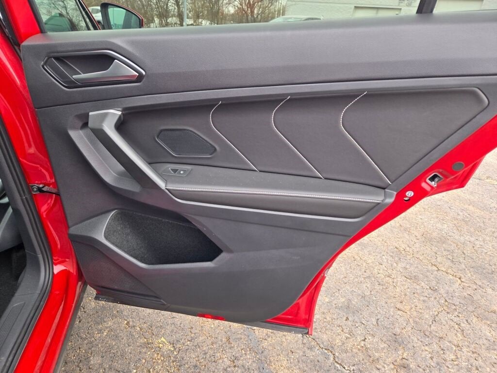 2024 Volkswagen Tiguan 2.0T SEL R-Line