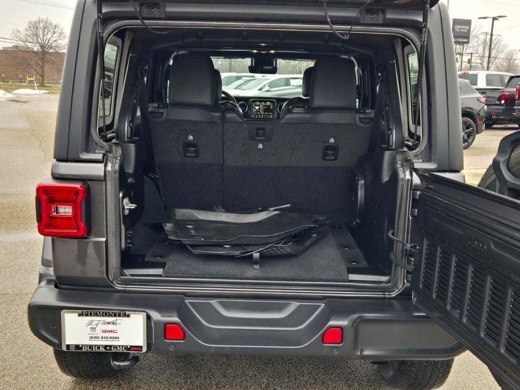 2022 Jeep Wrangler Unlimited Sahara