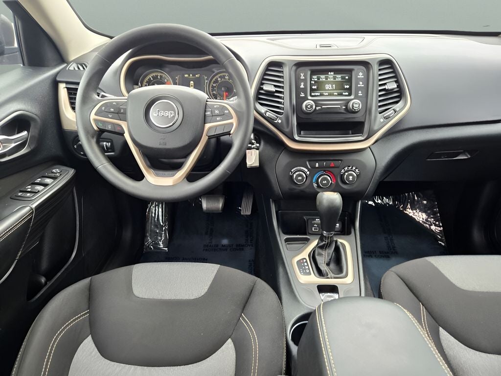 2017 Jeep Cherokee Sport