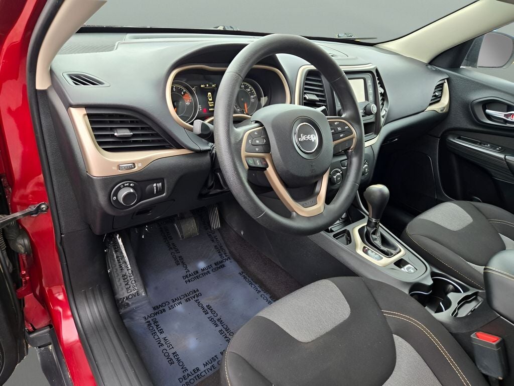 2017 Jeep Cherokee Sport