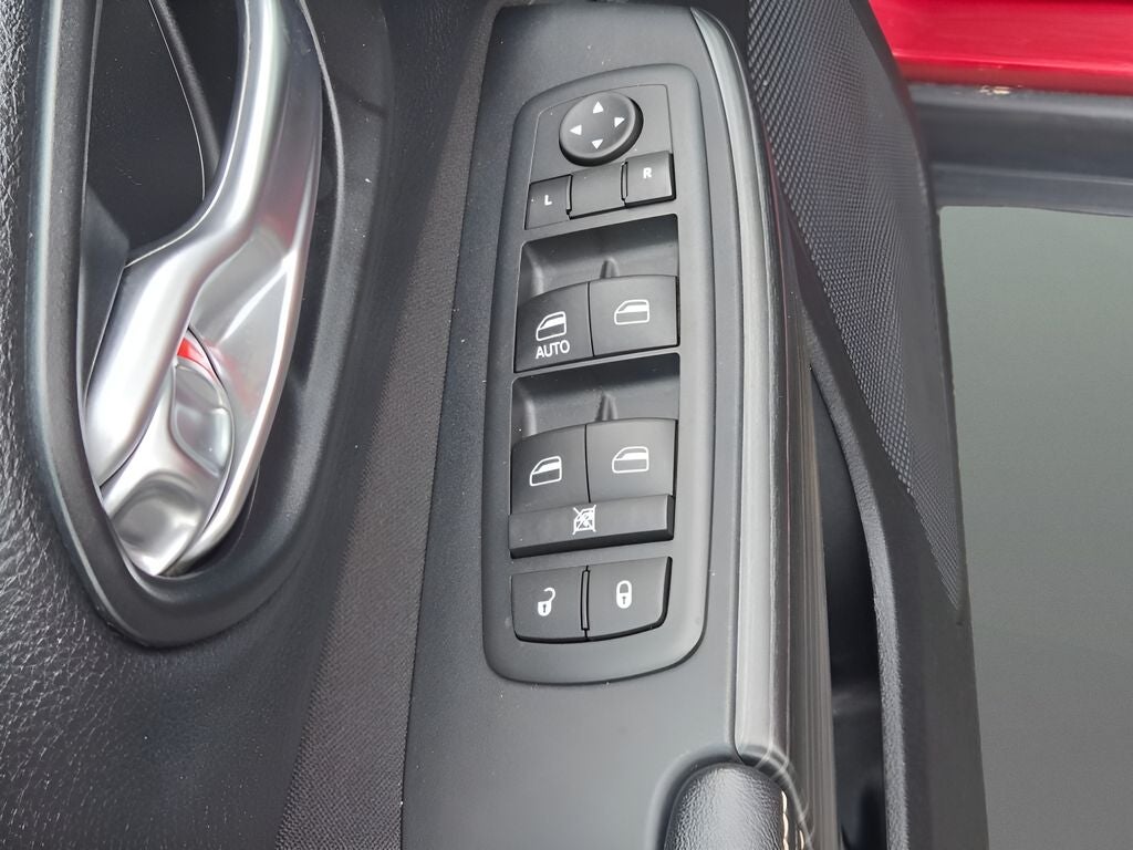 2017 Jeep Cherokee Sport