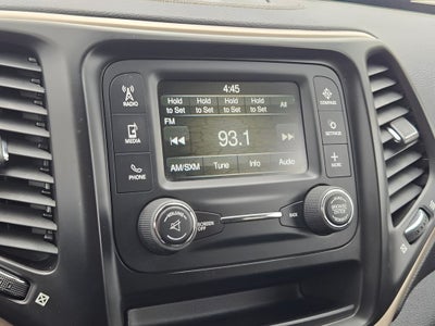 2017 Jeep Cherokee Sport