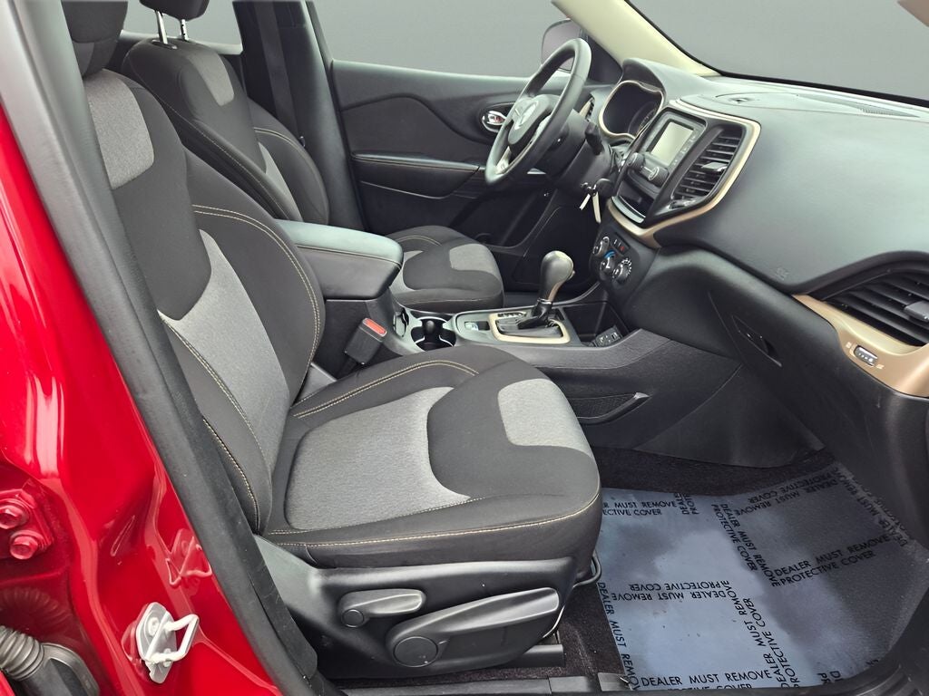 2017 Jeep Cherokee Sport