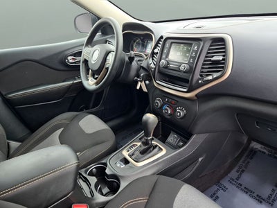 2017 Jeep Cherokee Sport