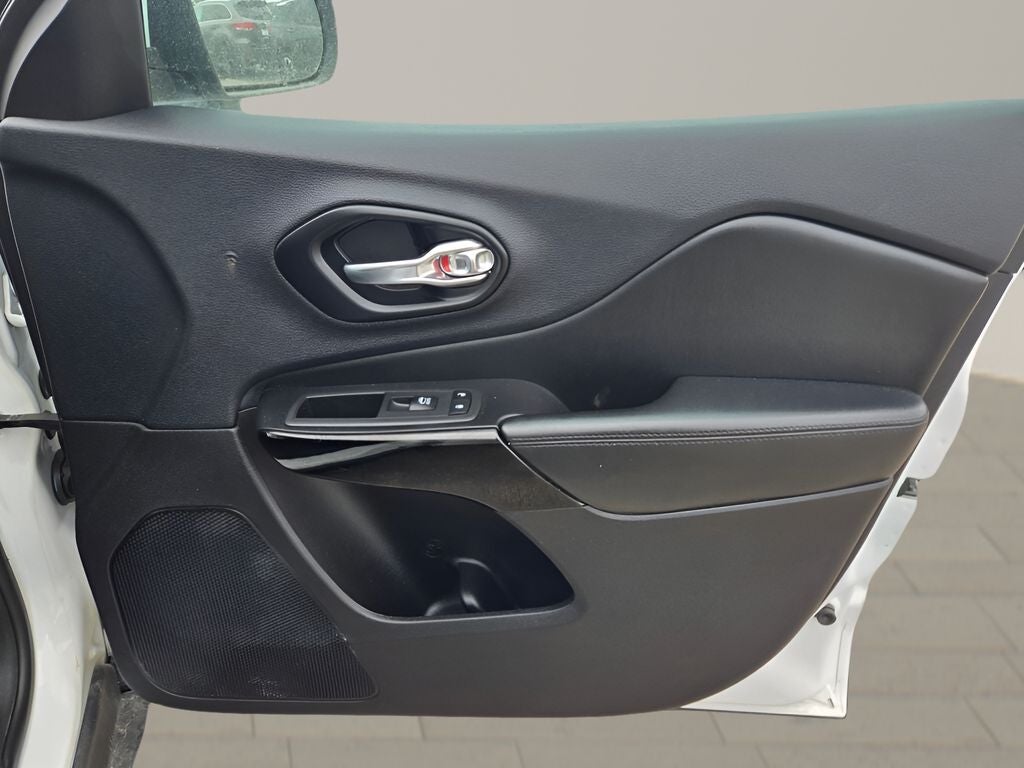 2021 Jeep Cherokee Altitude