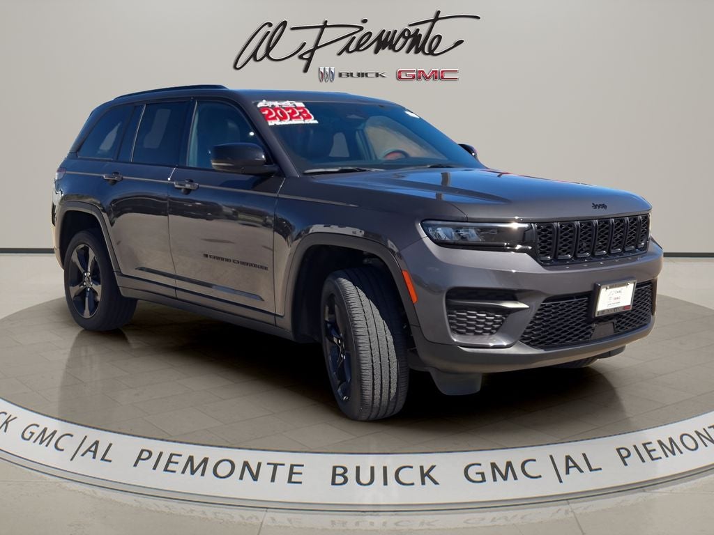 2023 Jeep Grand Cherokee Altitude