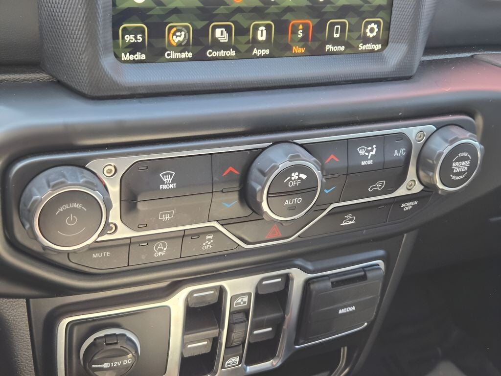 2022 Jeep Gladiator Overland